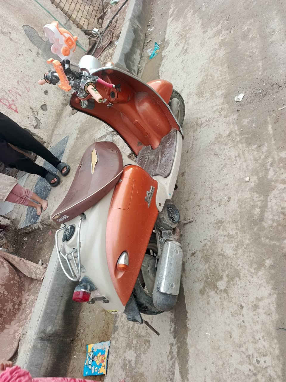 السلام عليكم مصريه فحل السعر 600 حاويه ما مفتوحه مكان الناصريه السريع ***********
