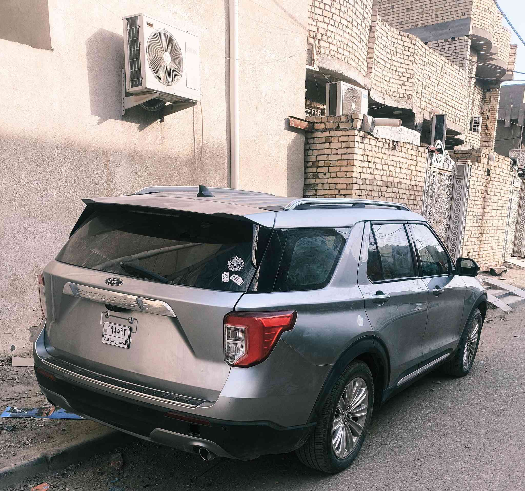 بسم الله

Ford Explorer 2023🔥

حجم المحرك 4 سلندر توربو(2.3L)

عداد المسافة31 ميل

عدد المقاعد (7) راكب

المواصفات  لمتدد 

بصمة تشغيل

بصمة ابواب

صندوق شفط كهربائي 

 

كشنات تدفئة تبريد

رادار أمامي(تحديد مسار)

رادار جانبي (نقاط عمياء)

رادار خلفي(تحذير من الاصطدام)

حساسات خلفية وامامي+ كاميرا

كير ماوس

اوتو هولد Auto hold

أوتو ستارت Auto start

أوتو ستوب Auto Stop

هاند بريك بصمة

تبريد مركزي 

شاشة كبيرة لمس 

Android Auto

تحكم وضعيات القيادة (Drive Modes)

مانع انزلاق+ABS

تحكمات استيرن

منافذ USB+AUX

وبقية المواصفات المعروف

السيارة  حادث صندوق صبغ فقط جاملغ

تترقم جميع محافظات عده الشمال 

تكلفة الرقم 16

العنوان العماره

للإتصال 
***********
***********
