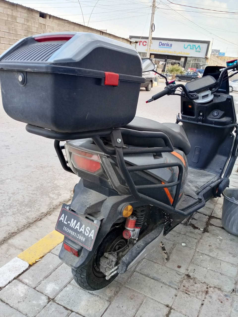 للبيع 600 بعده نظيف حيل بس 3 بطاريات يقرن 6 والباقي جدد
***********
