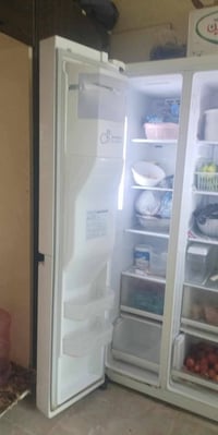 ثلاجة • بابين • صانع ثلج