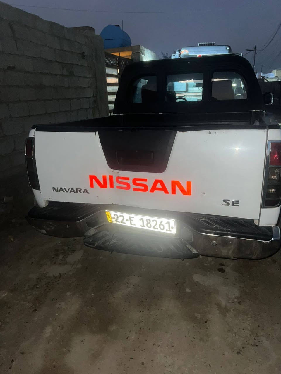 سلام عليكم
نيفارا للبيع 
٢٠١٣ رقم اربيل
سياره مكفول
سعر ١١٥ بيهه مجال قليل 
***********
