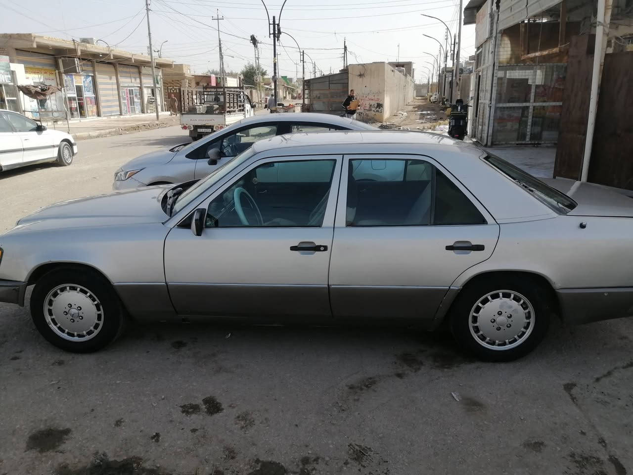 السلام عليكم مارسدس دب 300Eالسيارة مكينة 2500ديلكو وكير كفالة حدايد جديد تواير جديد قواعد بلاد غرفة جديد رقم ديالى انكليزي تريد مداور تريد وكالة راعيهة موجودة شوكت ما تريد يدارولك السنوية ساقطة 2025 السعر 48وببهة مجال ***********
