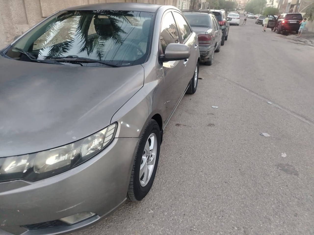 سلام عليكم
سيراتو خليجي 2012 
مكينة 1600 دوش 
شاشة السيارة 
تبريد مكينة كير خير من الله 
مكان بغداد حي الخضراء 
السعر 88 وبيه مجال بسيط
‏‪***********‬‏

