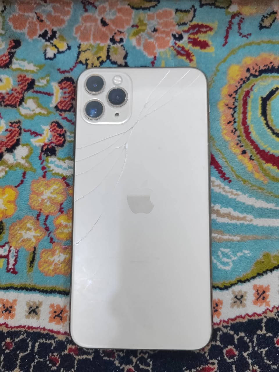 يا الله سلام عليكم جهاز ايفون 11برو ماكس الجهاز نضيف مبدل شاشه وبي ضربه بل ضهر كلشي شغال الجهاز ذاكرته 512 وبطاريته 53بلاديه الجهاز والله ميصرف شحن والله الكامره فول ككل البرامج يشغل كل البرامج اريده مراوس بمطور ايراني او ماكس عدله  🫥هاذ رقم التواصل واتساب شنو عندك نزل ***********
