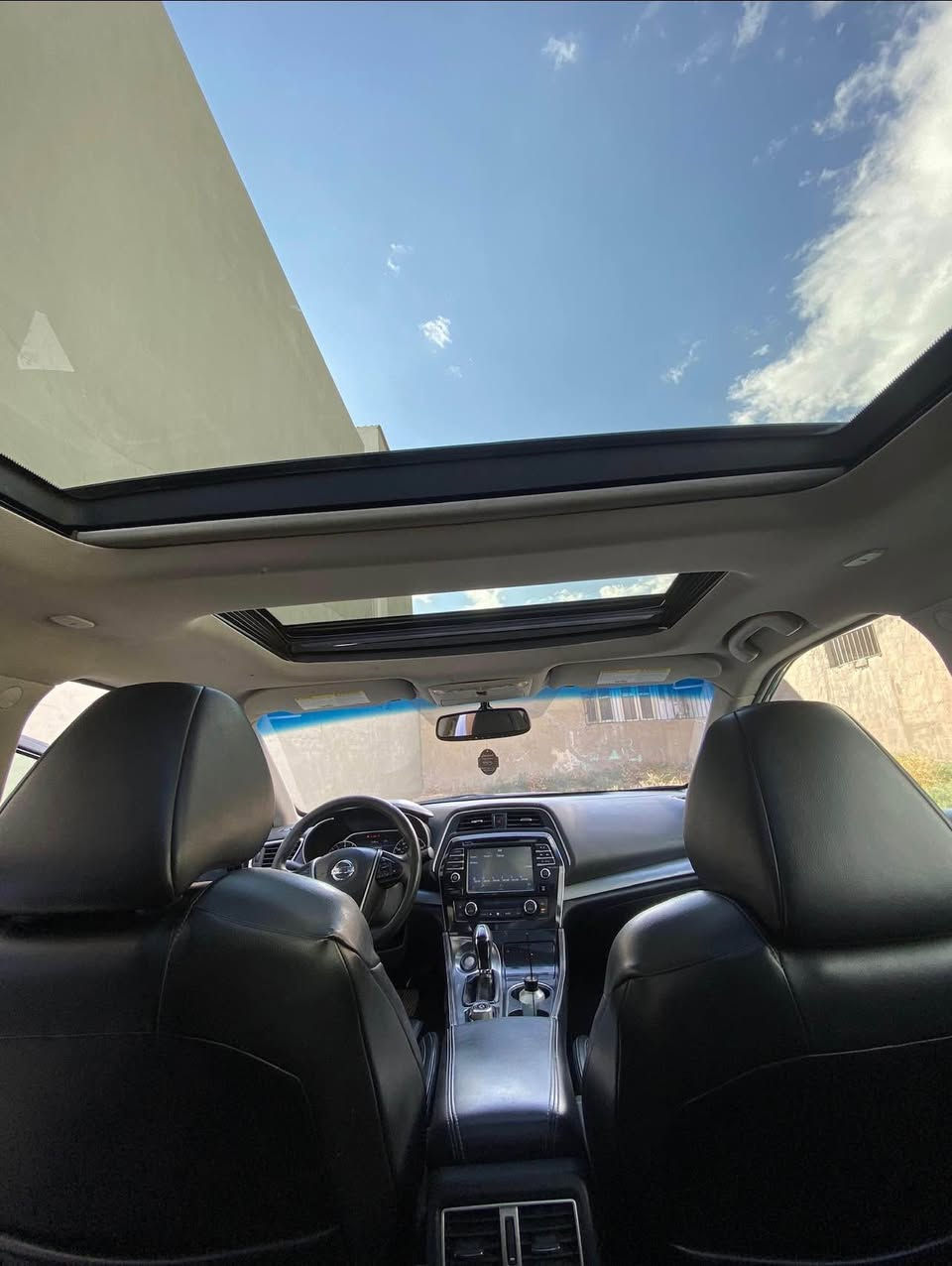 🚗 للبيع نيسان مكسيما SL موديل 2016 🇺🇸

🔹 محرك 3.5 لتر V6 بقوة 300 حصان
🔹 قير أوتوماتيك Xtronic CVT
🔹 دفع أمامي FWD
🔹 فتحة سقف بانوراما
🔹 مقاعد جلد كهربائية مع تدفئة
🔹 تشغيل بصمة + دخول ذكي
🔹 شاشة 8 إنج + نظام ملاحة
🔹 كاميرا خلفية
🔹 نظام صوت BOSE الفاخر
🔹 مثبت سرعة ذكي
🔹 تحذير النقطة العمياء
🔹 تحذير الاصطدام الأمامي مع فرملة طوارئ
🔹 حساسات أمامية وخلفية
🔹 إنارة داخلية محيطية
🔹 تحكم من المقود
🔹 رنكات ألمنيوم رياضية
🔹 تكييف أوتوماتيك دبل زون
🔹ملاحظة السياره 4قطع بخ وقطعه وحده صبغ بدون دواخل بدون ئيرباك شرط الفحص 100/
🔹سعر السيارة جدا مناسب98$وبيها مجال 
🔹14$ورقه غرامة ينزل من السعر 
تحويل بشرط 

🚘 السيارة نظيفة وجاهزة للفحص.
📞 للاستفسار التواصل على الخاص أو الاتصال.
0751:4119010رقم كورك 📞
0750:2075130رقم وتساب ☎️
الله يبارك لصاحب النصيب دهوك, العراق


**إذا كنت صاحب هذا الإعلان وتريد حذفه لأي سبب، رجاءا أرسل رسالة إلى الدعم الفني**