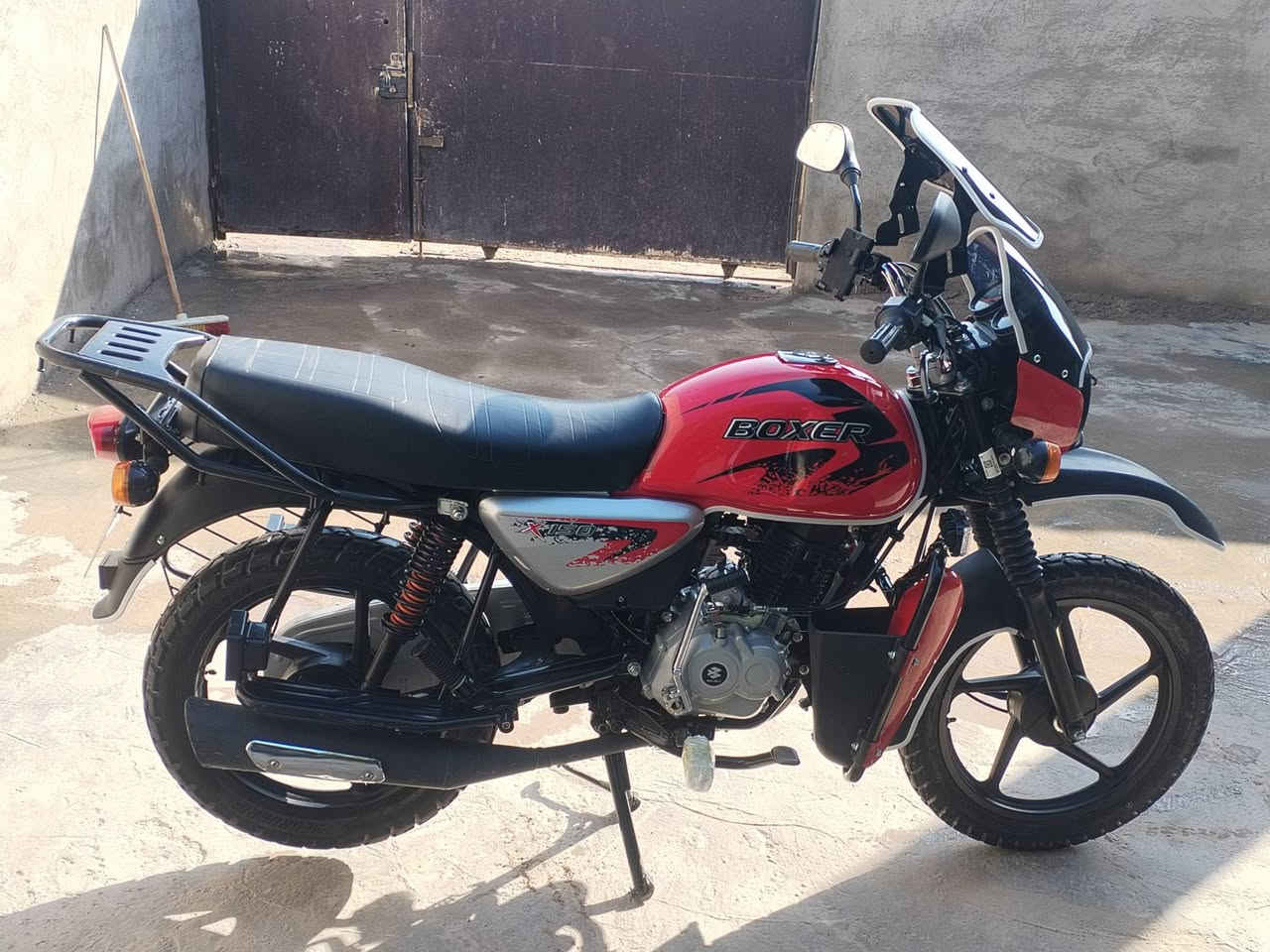 سلام عليكم دراجه بوكسر 2024 مرقمه اربيل تحويل ثاني يوم 2500قفلل مكان دراجه صابيات مجاور شعله رقم لهاتف ***********
