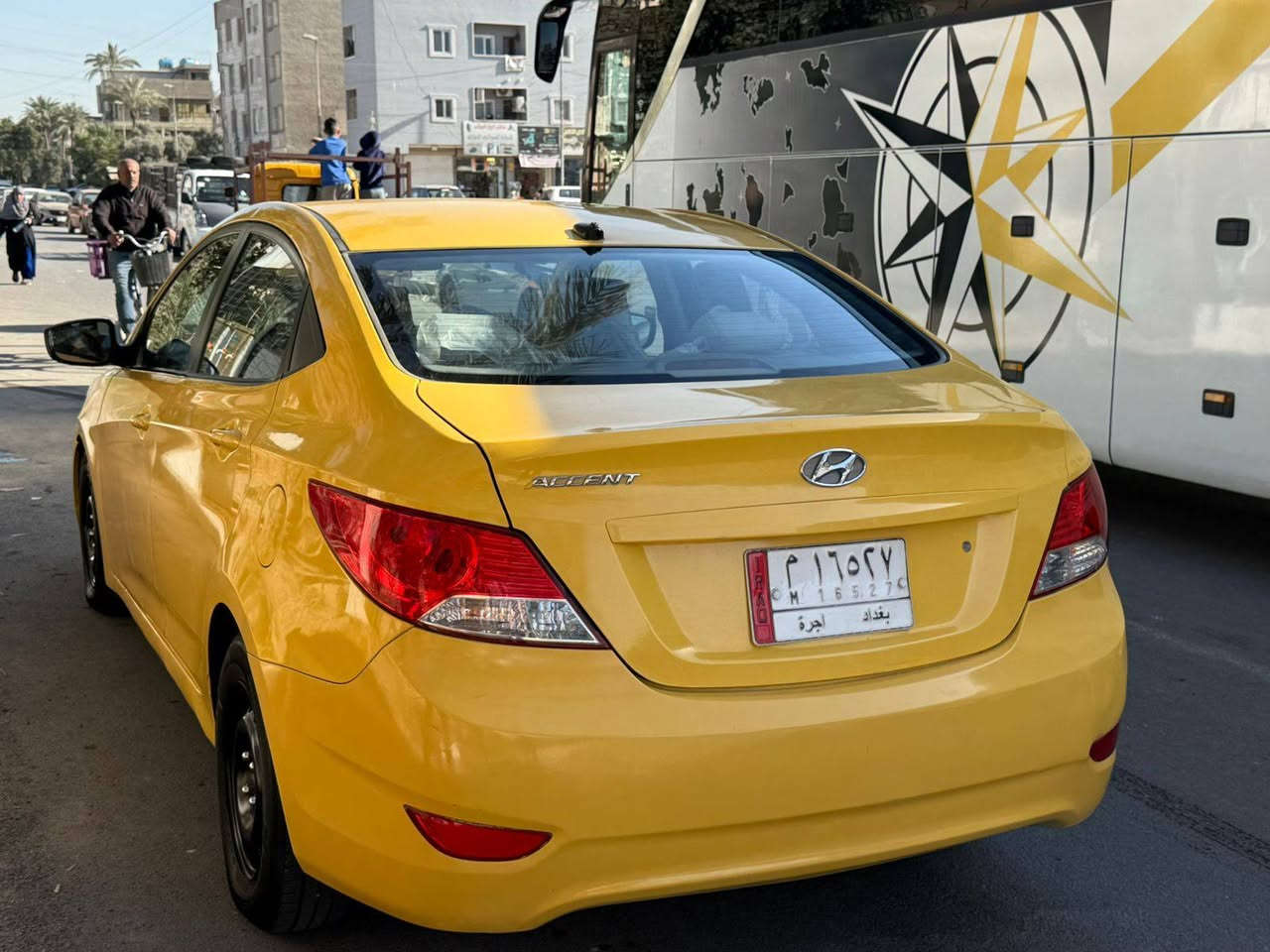 اكسنت 2013
بيهة باب السايق مصلح نفسه فقط السياره كلهة ليبل واحد 
مكينه 1600 
مكينه كير مكفولات
تخم تاير
تبريد ثلج
ماشيه 140
صدر جديد 
رقم بغداد مشروع وطني تحويل ثاني يوم سنويه جديده هزه جديده
معروضه 87
عنوان بغداد شارع فلسطين 
***********
