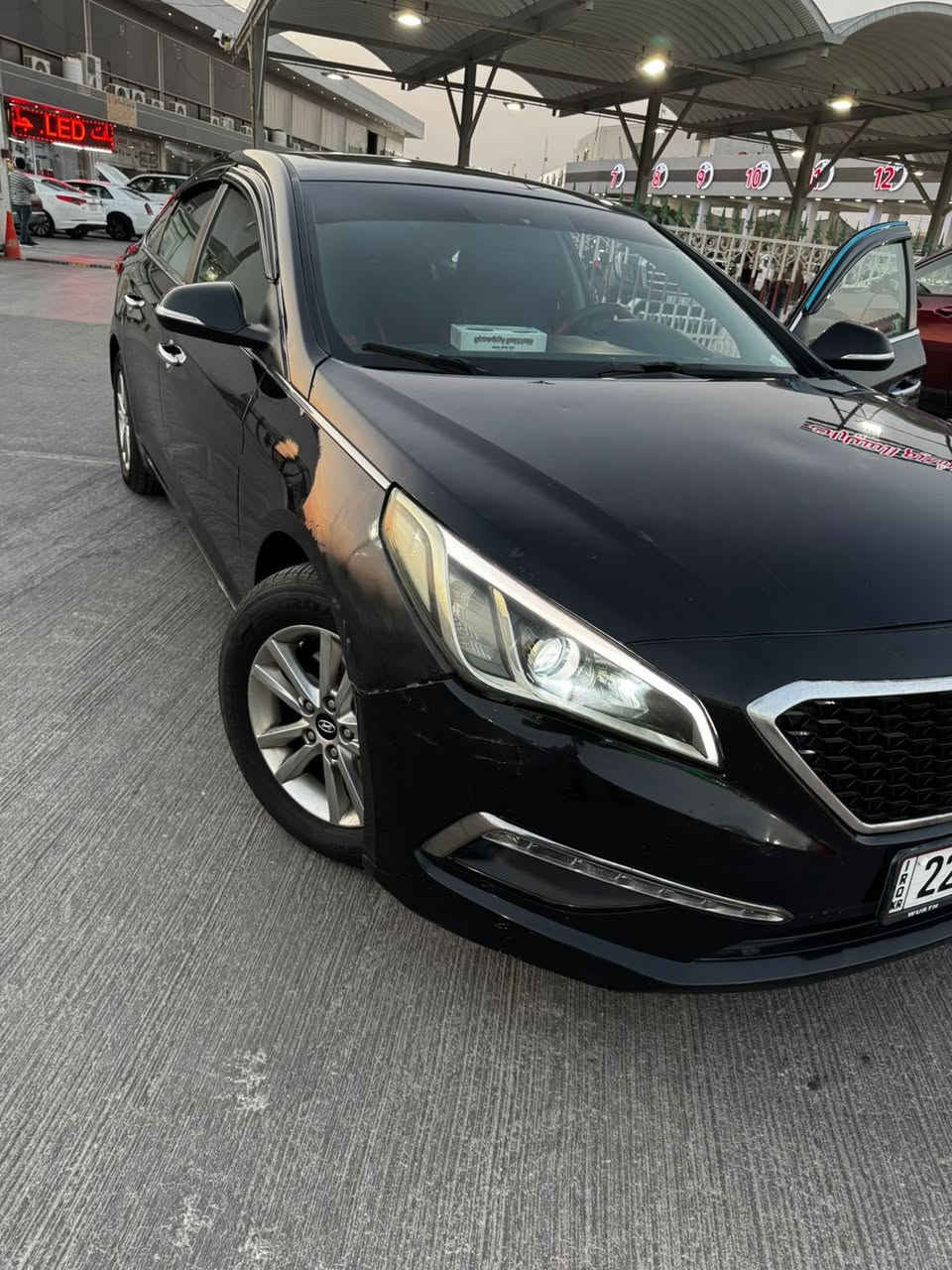 سوناتا 2017 وارد امريكي
فول موضفات 
بصمه دبل تنته 
حساسات امامي خلفي جوانب
رادار نظام اصلي 
بلوتوث تشغل عام
تبريد تدفئه حتى الستيرين 
السياره حادث جاملغ امامي 
السعر 125 
الرقم الجديد اربيل 
الاتصال على رقم ***********
