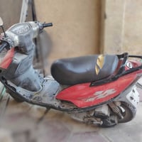 دراجة شغالة • مكينة وكابريتر نظيف • تحتاج كلوبات وكفرات