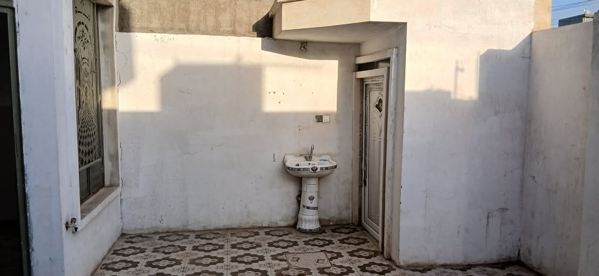 من الخاص 
: السلام عليكم ورحمة الله اخي العزيز  عندي مشتمل متكامل منطقه ٢١ الشهداء الايجار ٣٠٠الف تحياتي ***********
