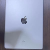 آيباد 9 • ٢٥٦ • نظيفه ٩٩٪
