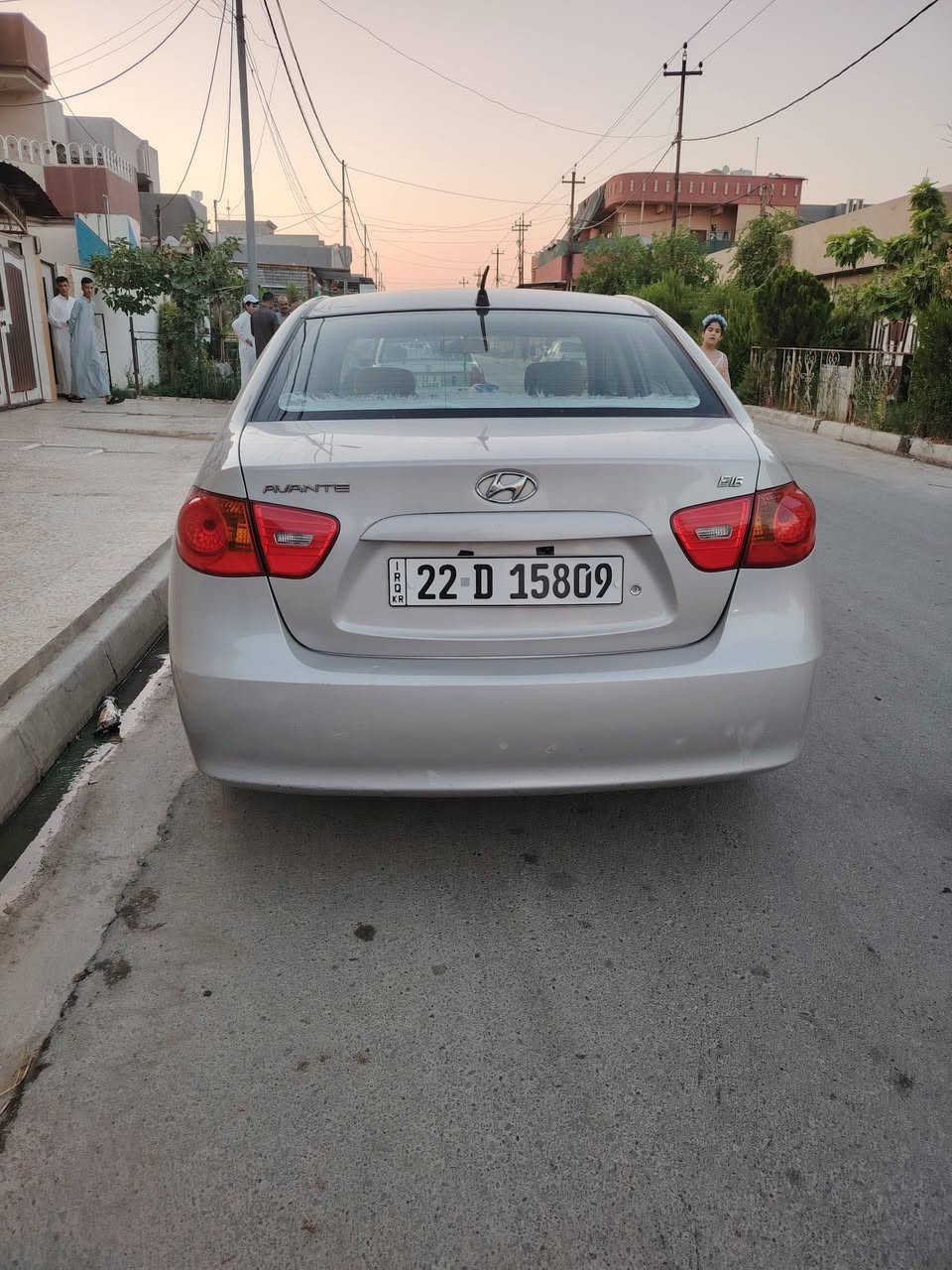 السلام عليكم افانتي 2009
باسمي كابون بانزين وبيها معجون بكد الكف موضح بالصورة وبيها بارد شي قليل هم ماشر عليها
لا صرف ولا نفخ شرط السيارة كلها
السياره باقي التفاصيل
الموقع السيارة الموصل
السعر 116 
على الرقم ***********

