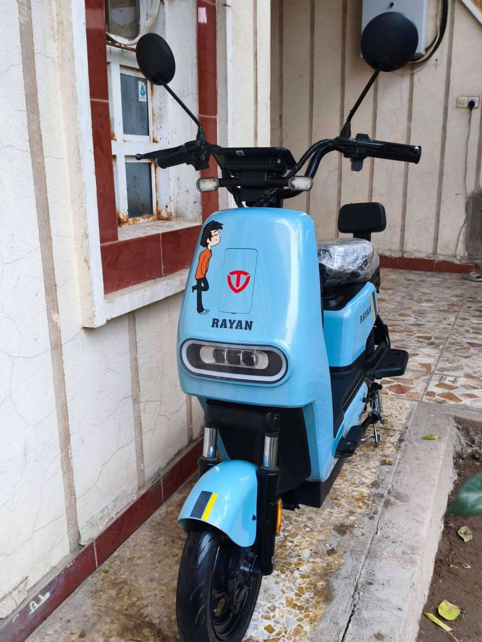 السلام عليكم دراجه شحن  للبيع 2025 محافظه النجف ✅
4باتري حجم صغير✅

اشارات يمين ويسار ✅

بريكات امامي خلفي✅

شاشه ايباد ✅ 

البطاريه يابانيه اصليه✅

الحجم 14 ✅

اللون سمائي  ✅

سرعته 40حقيقي ✅

 بايدر مساعد عند نفاد الشحن ✅

تشغيل عن بعد ✅

جهاز انذار عن السرقه ✅

قفل تاير خلفي✅

تمشيك بل شحنه الوحده 30 كيلو متر  

السعر : 390 وبيه مجال 

الاستفسار : ***********
