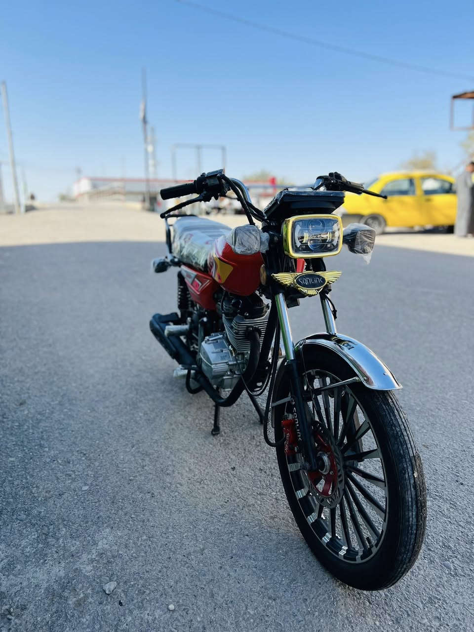 سيفان للبيع باب اول موديل 2025 بس مكينه مبدله بيضه فول شلعه نشاط كامل بدون اي نقص المكان ديالى  سراجق السعر 525 وبي مجال 
***********
