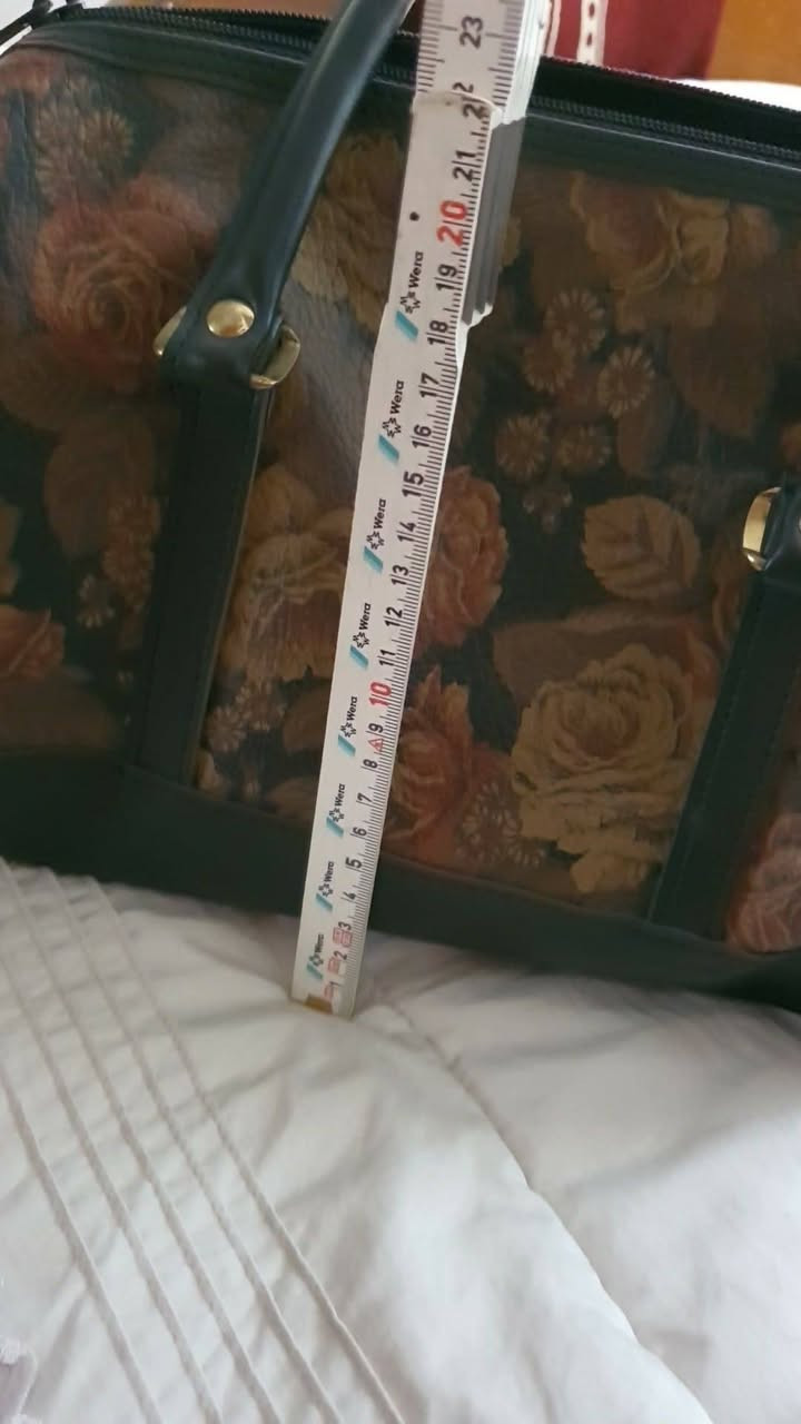 حقيبة يد أو حقيبة مستحضرات تجميل بنمط "تابيستري" (Tapestry


**إذا كنت صاحب هذا الإعلان وتريد حذفه لأي سبب، رجاءا أرسل رسالة إلى الدعم الفني**