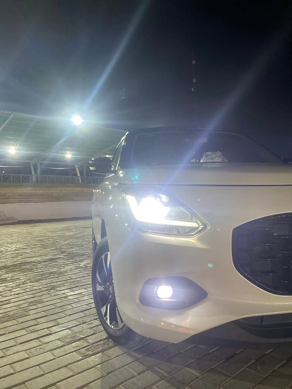 السلام عليكم للبيع سازوكي سويفت 2025 حره بسمي ماشيه 9 الف اتريد وكاله اتريد تحويل سعره120 السياره رقم بغداد وموقع السياره اربيل للتواصل ***********

هايبرد 
تحكم استير 
تثبيت سرعه 
حساسات امامي خلفي جوانب 
امرايات جانبيه اوتماتيك 
بصمه ابواب 
بصمه تشغيل 
شاشه كار بلي 
تاخذ بانزين عادي ومحسن 
رادار امامي خلفي 
مانع انزلاق 
جام كهرباء الامامي والخلفي
