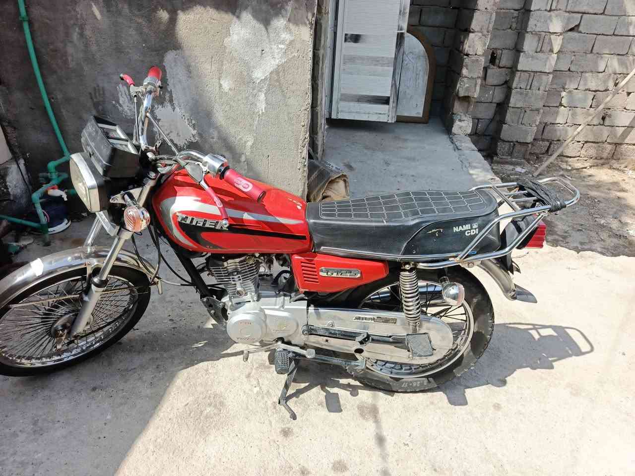 دراجه ادوات مديل 2019 جاهزة  السعر  600
ادوات / اقرة المنشور يلا تراسلني وانه بلخدمة   
السعر 600 💹
الحاله / مكينه ما مفتوحه نص غراض الدراجه جديدة 
 العنوان  البصرة  مقابيل صناعية حمدان   منطقة بلد السيد  
تواصل واتساب  ‏‪***********‬‏📞🔊
