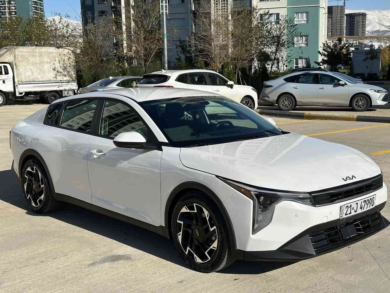 السلام عليكم k4موديل 2025
بدون صبغ بدون ايرباك

فقط بل بنيد شويه موضح بل صوره 

مواصفات موضح بل صوره

رقم سليمانيه اب اسمي 

ماشي ١٢الف 

عنوان سليمانيه 

رقم ***********

سعر ١٩٠
