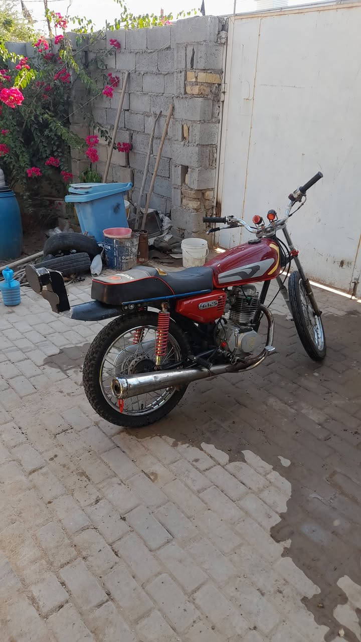 للبيع اربعه كير محرك اخرس دراجه حلوه مال شغل السعر ب٢٢٥ وبيهة مجال قليل المكان كربلاء شارع بغداد قرب سيد الوصياء عمود١٢٨ لستفسار على الرقم ***********
