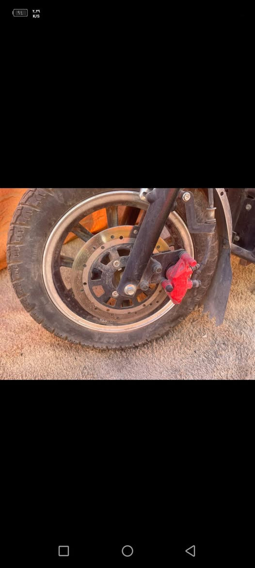 سلام عليكم دراجه شحن هارلي كلشي ما بيهه وياهه شاحنه دبل اشاره اشابر يمنه يسره البطاريات 80/100 تمشي 99 حقيقي استاند صفح  شاحنه ابلاديه كلوب عالي ناصي العنوان بغداد البياع شرطه الخامسه *********** السعر  500و 50
