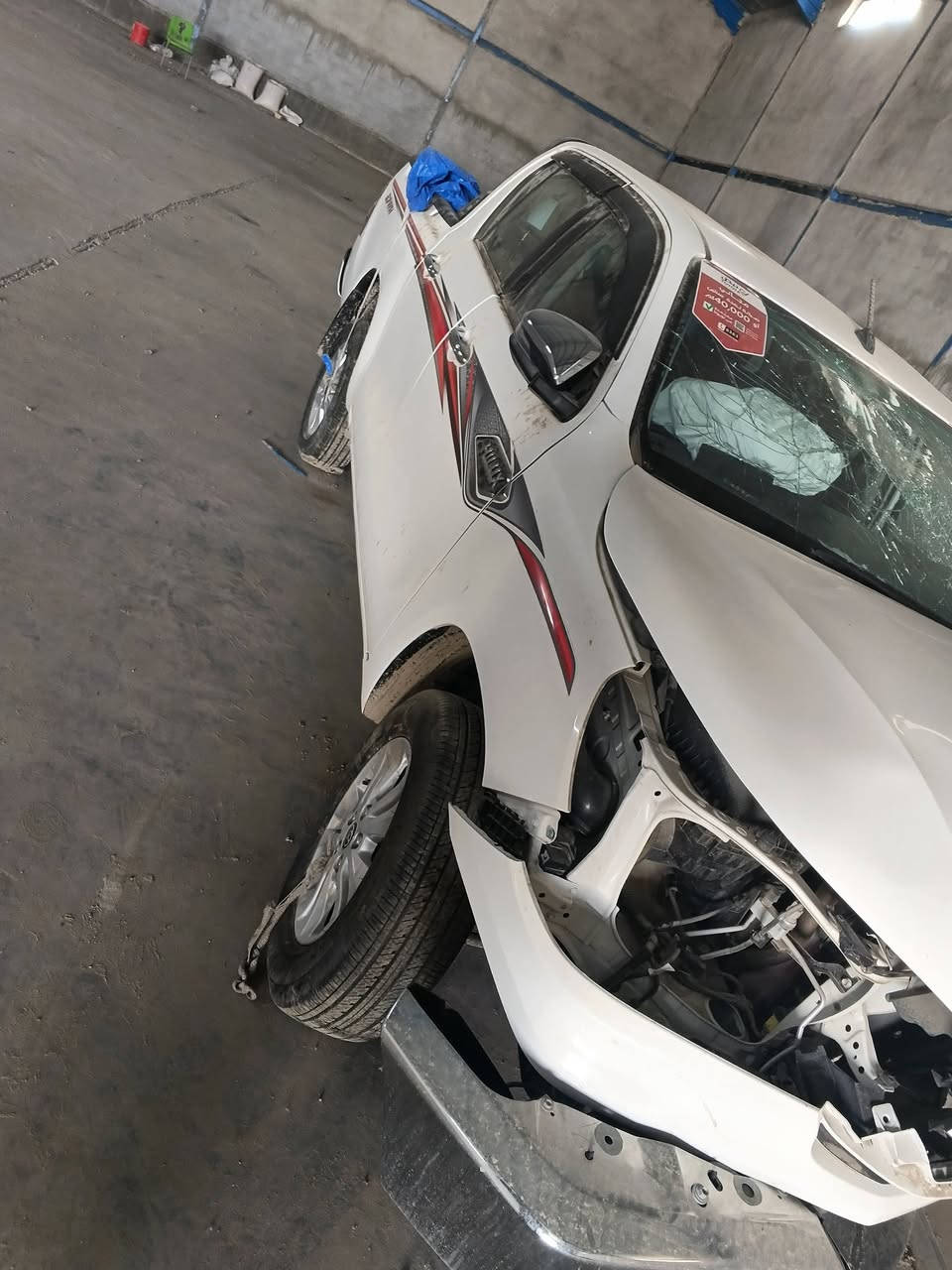 تويوتا للبيع 2024 ساز ماشية 4 الف رقم انكليزي الاستفسار ***********
