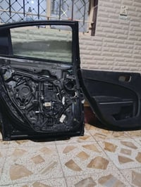 باب خلف السائق • موديل ٢٠١٧ • ٨ سلندر