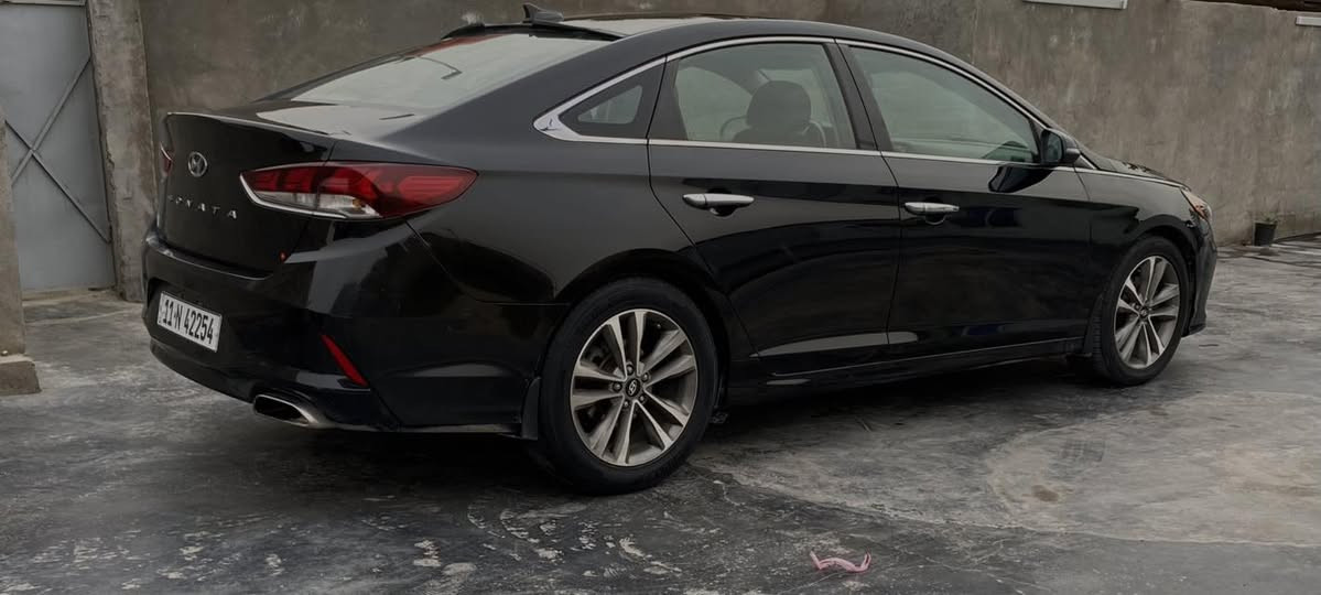 السلام عليكم للبيع فقط وبسعر معقول 123 ومجال قليل
________________________________________________
سوناتا 18 بغداد الانكليزي  باسمي هزه سنويه رقم جدد

وارد كندي .. تبديل باب السايق وهلال خلفي يعني قطعه ونص فقط 

كير صدر محرك كله مكفول بدون نقص كشرها نضيف جدا

عنوان بغداد المشاهده هاتف ***********
