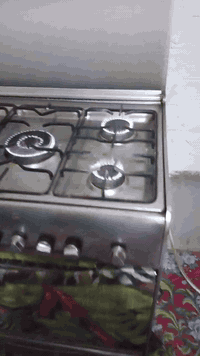 طباخ للبيع نوع يونفرسال مصري نظيف وكله شغال حي الاكرمين ***********
