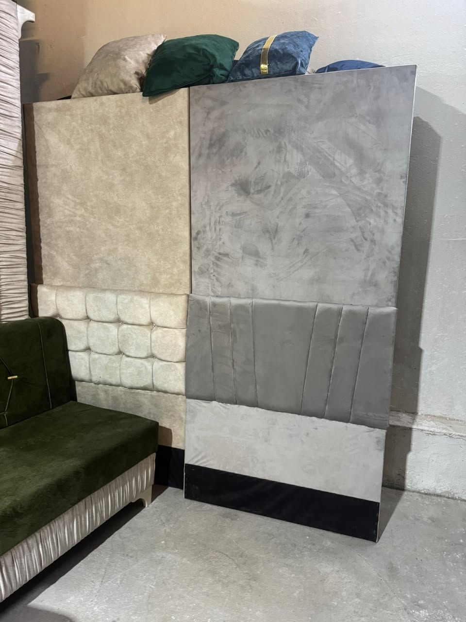 مجموعة اغراض منزليه للبيع باسعار مناسبه 
للستفسار *********** 
يوجد توصيل …عنوانه …سليمانيه بكرجو شارع عوال مقابيل حديقه كوستجم او مدرسه شنيار للبنات (معرض حذيفه )
