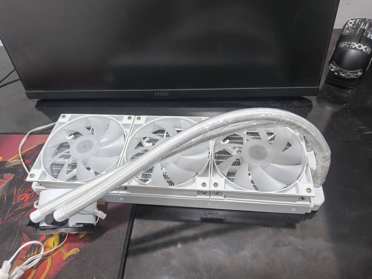 السلام عليكم
كيس مستخدم Thermaltake 
٣٧ الف
مبرد مائي ابيض جديد 
٦٢ الف


**إذا كنت صاحب هذا الإعلان وتريد حذفه لأي سبب، رجاءا أرسل رسالة إلى الدعم الفني**