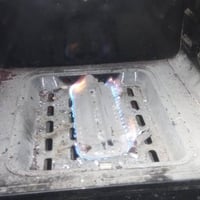 طباخ نضيفه شغاله على فحص سعر 75 وبيها مجال 07813075511 تواصل وات ساب