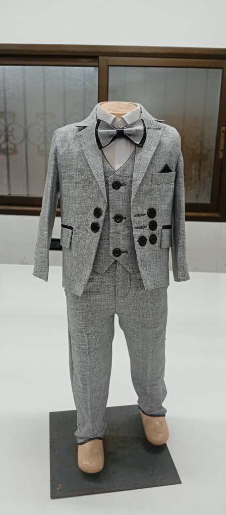 قاط ولادي رسمي 
يلبس من سنة لحد 10
العنوان ناصرية حي الفداء شارع ابو البنان


**إذا كنت صاحب هذا الإعلان وتريد حذفه لأي سبب، رجاءا أرسل رسالة إلى الدعم الفني**