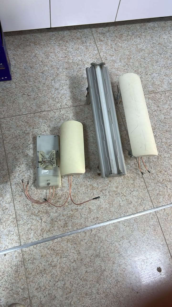 للتواصل واتساب ***********
