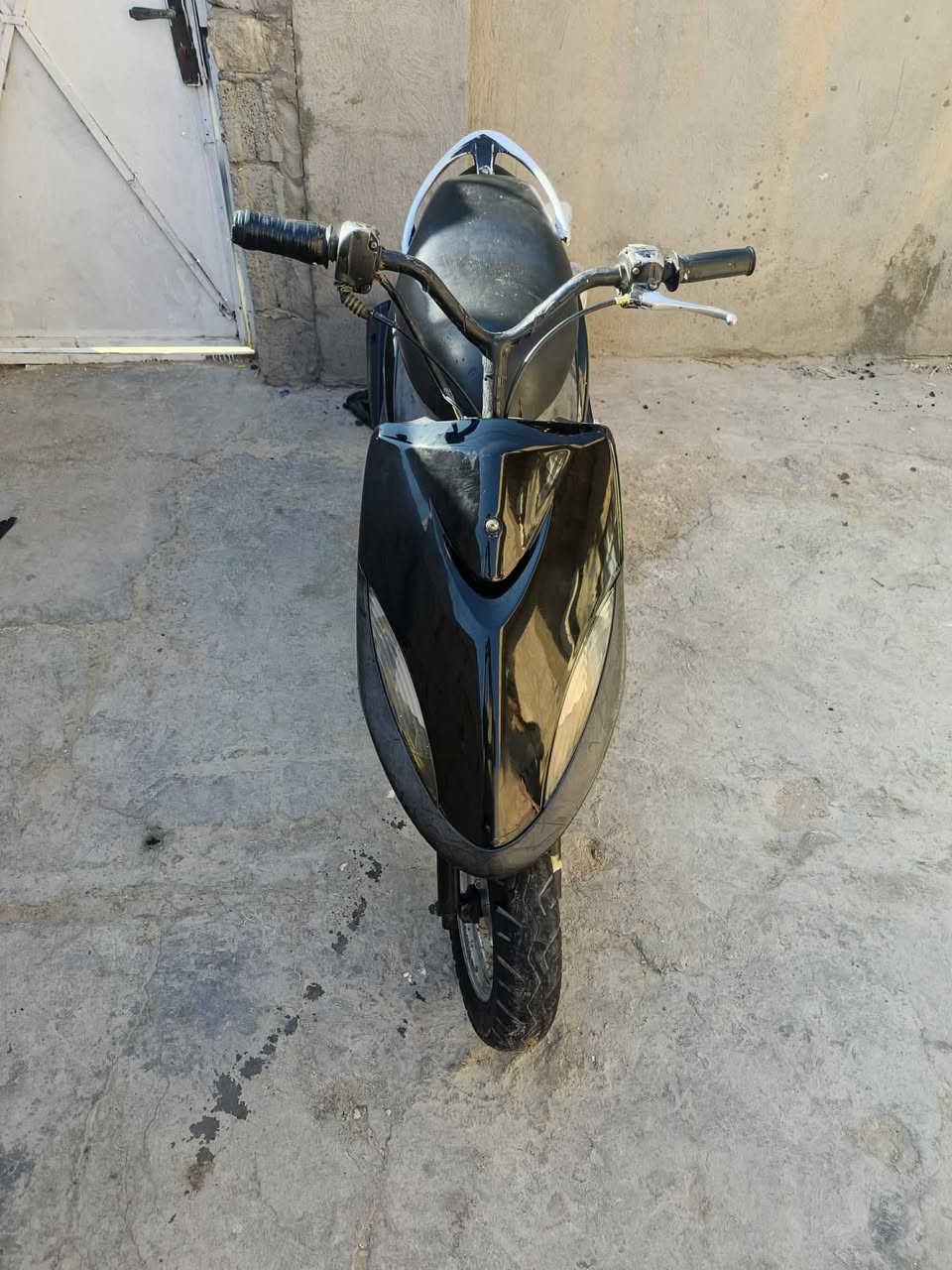 سلام عليكم ماكس عدلة بوشة ٥٥ مكينة ناعمة شلعة ومعدل لاتبخير لاتنقيص لانضوح تجي وتفحص دراجة غراضة كاملة مابيها نقص كلشي شغال  (مكلف بلنشر) السعر ٤٥٠ بيهاا مجال ‏‪0775 890 2436‬‏
