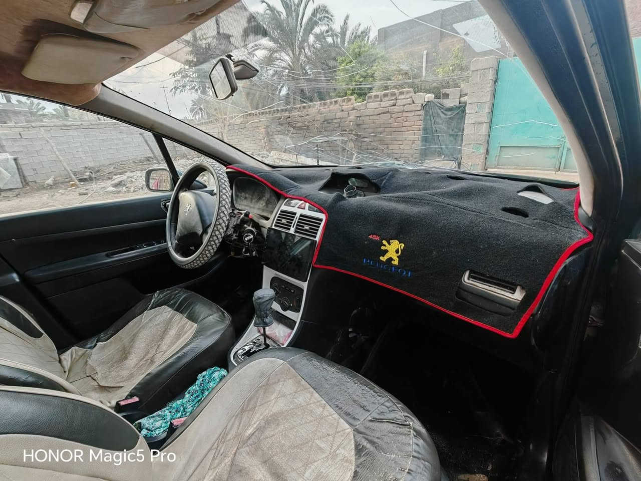 بيجو فرنسي 307  موديل 2005 رقم ذي قار سنويه لل28 كير اوتو محور كورله السعر 40وبيها مجال 
مكان الناصريه قضاء النصر رقم الهاتف *********** واتساب
