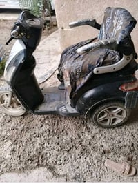 دراجه شحن ثلاثيه للبيع السعر 250وبيهه مجال للتواصل واتساب  07506326388