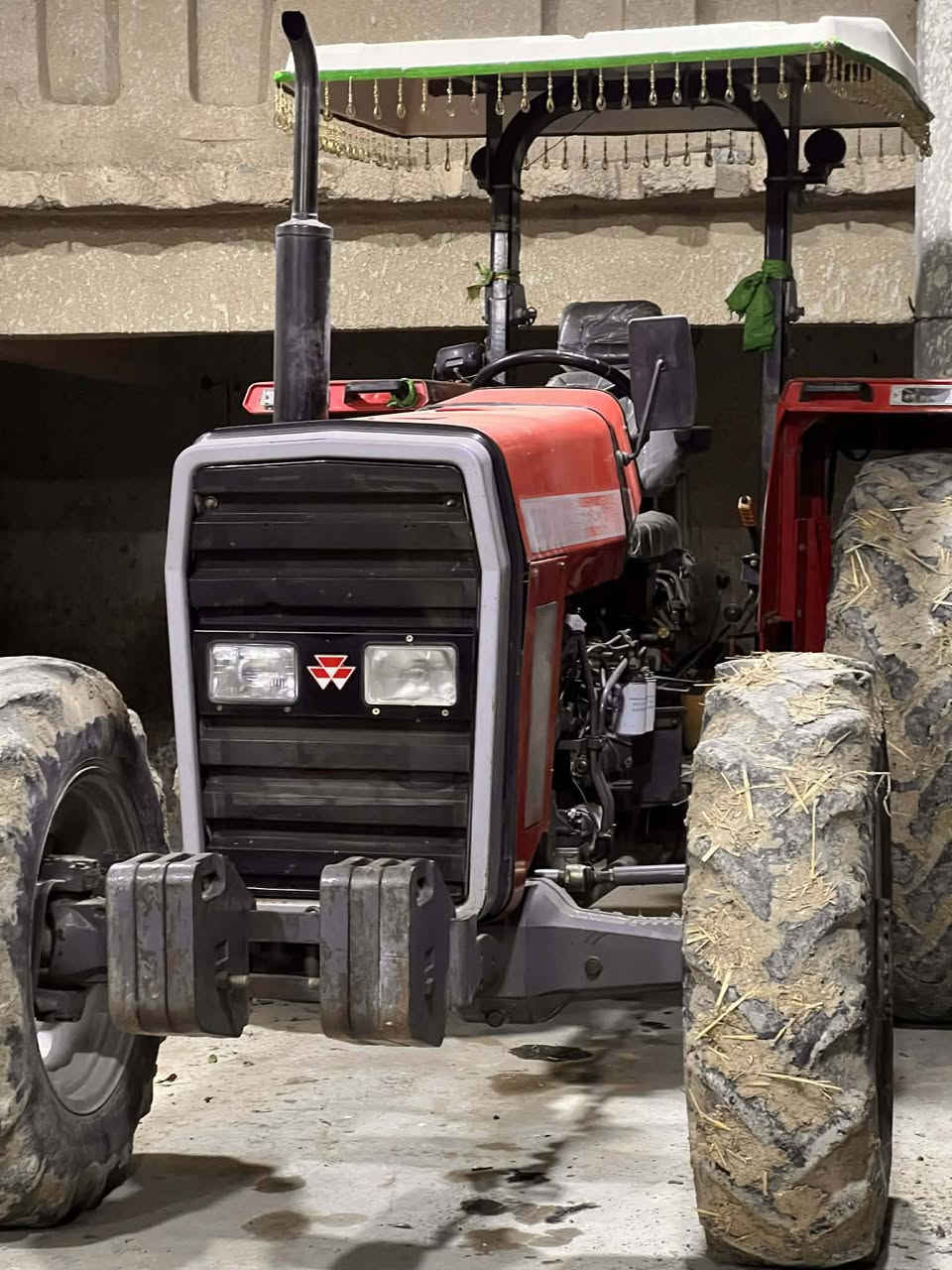 سلام عليكم مكينه هندي للبيع مكفوله رقم ديوانيه أو بيه وكاله موديل 14رقم الهاتف***********
