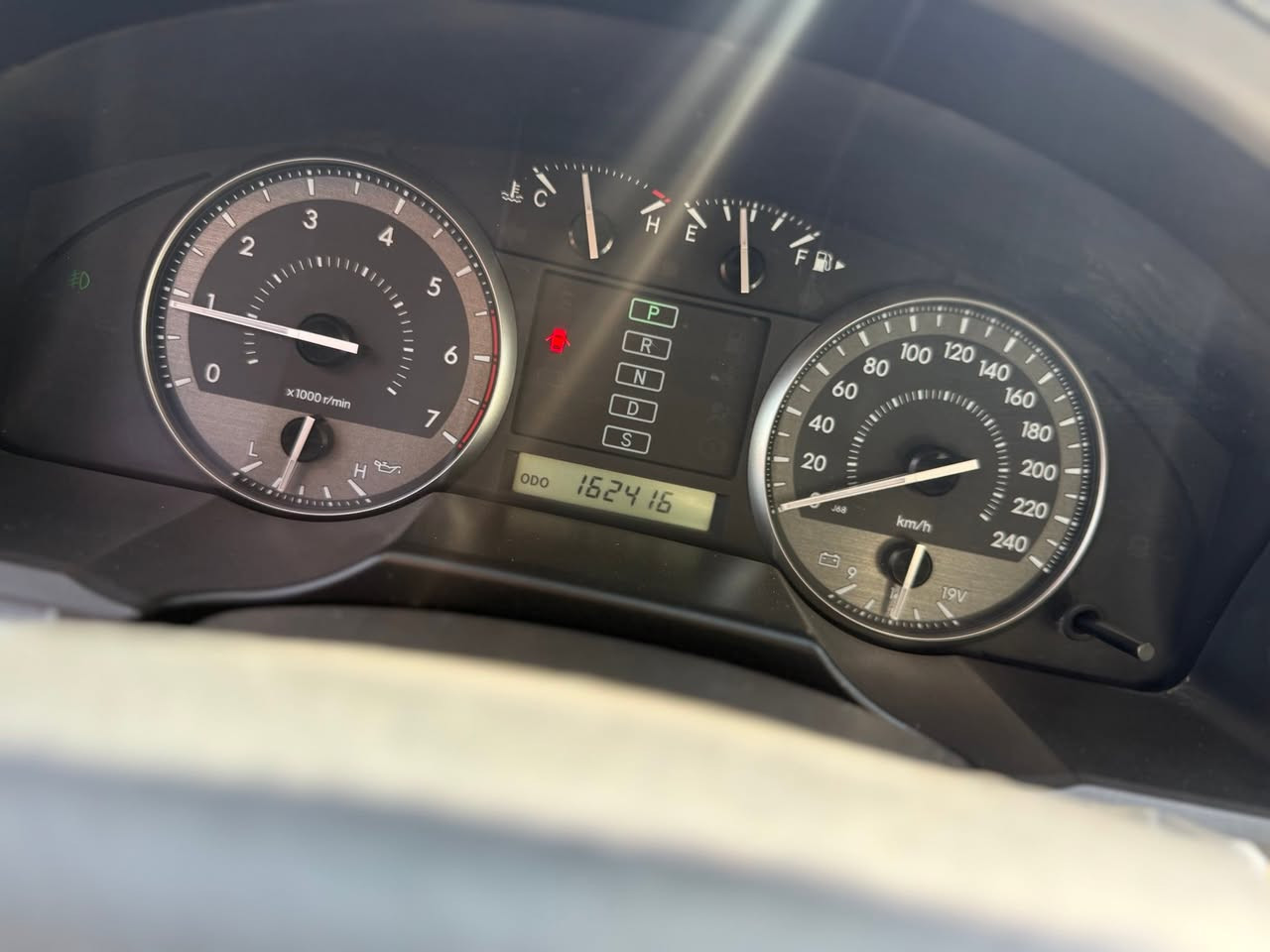 للبيع لاندكروزر 2010 فول مواصفات GXR محدث 2015 داخل والخارج محرك 6 سلندر فطيم رقم وسنويه جديد سونار موجود بل منشور وية الصور 

مكان السيارة بغداد 
***********
