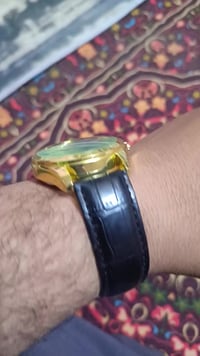 ساعة اوتوماتيك