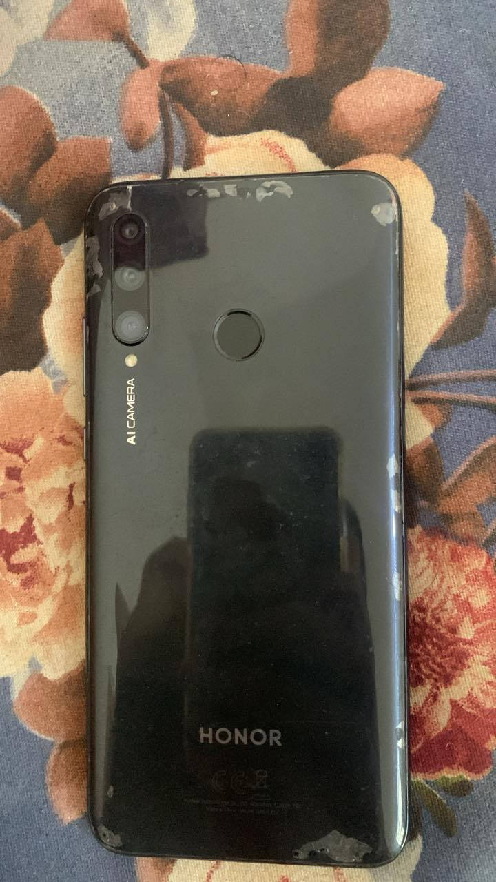 السلام عليكم جهاز هونر ١٠ جهاز كلشي مابي صوته سماعته مال اتصال كله شغال سعره ٨٠ وبي مجال قليل للستفسار اتصل مكاني الشعب 
***********
