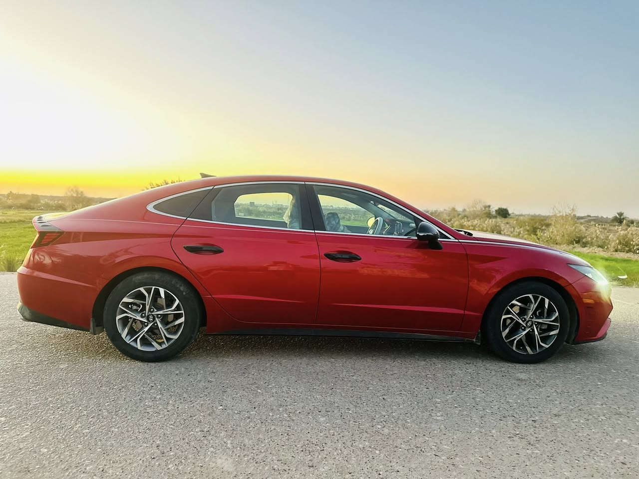 السلام عليكم
سوناتا مودييل 2021
وارد أمريكي معوقين 
بدون حادث  تقرير غرق
مكفوله كفاله عامه  
المواصفات 👇👇
فول موصفات ما عداء البنور رامه 
محرك السيارة 2500 المرغوب
بصمة ابواب لمس +تشغيل +صندوق ذكي 
كشنات مخمل تدفئه وتبريد +كشنات كهربائي
رادار امامي وخلفي وجانبي +توقف تلقائي 
اشاير في المري +نقطة عمياء في المري 
لايت امامي زنون + لد ثلجي
لايت المامي بي حساس عندالعالي يطي ناص تلقاي 
عندما  يضهر امام ضو 
هندربريك بصمة +اوتو هولت 
تحكم سياقه في الستيان
نظام الترحيب عند الاقتراب على السيارة 
اربع وضعيات قيادة 
نظام تحديد المسار 
مثبت السرعة 
تبريد السياره التحكم شاشه 
نظام مستشعرات في الباب  
وبعد معرفوه موصفات الفول 
سعر :165
رقم الهاتف ***********
مكان سياره البصره
