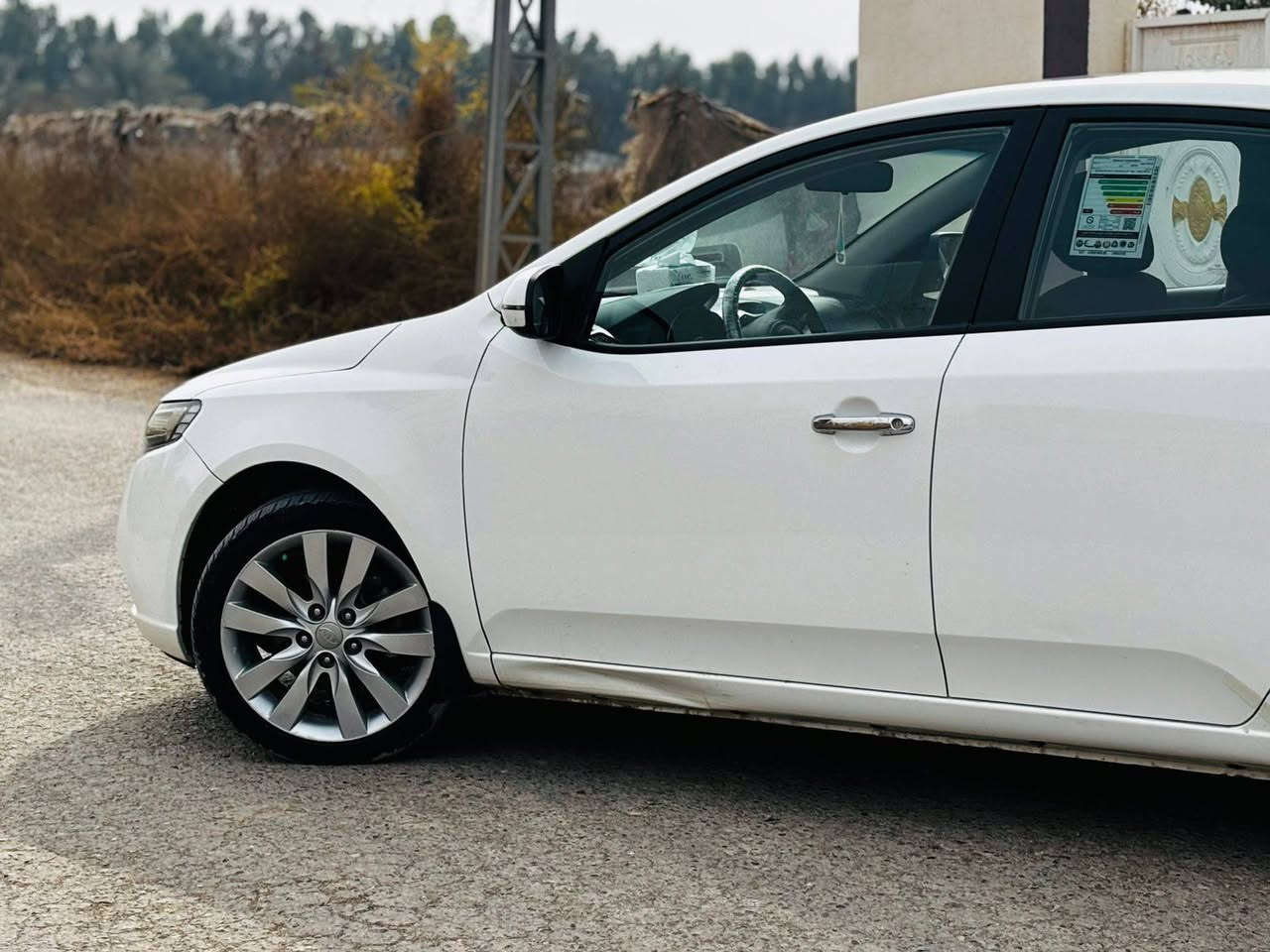 السلام عليكم
للبيع او المروس كيا سيراتو موديل 2012 وأرد خليجي استيراد شركة المجموعة الدولية العراقيه للسيارات رقم بغداد النموذجي الجديد بسمي سنويه جديده هزه جديده 
مكفوله من الصبغ والضربة والفتح والتبديل حتى الدعميات كفاله كير محرك حداديه كهربايات تبريد وتدفه شرط الكفاله وعلى وضع الشركه 
السياره فول موصفات 
فتحه سقف كير ستت نمر  أربع دسك تحكم بالمري اتو اشاير بالمري حساس خلفي ويل كب حجم 17 يدات ابواب نيكل تحكمم بالستريرن جهتين تبريد لمس وشاشه شفتات بالسترن سويج شخاطه دشبول ليزري
السياره على وضع الشركه داخل وخارج  
سبير وعدت وجك الشركه بيه مع اسويج احتياط 
مكان السياره بالحله ***********
