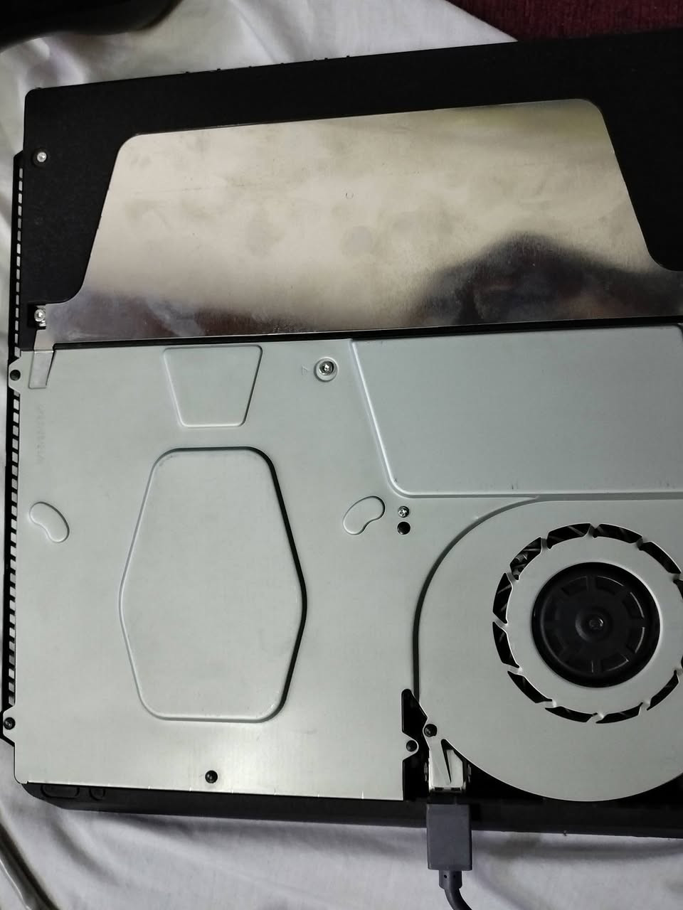 السلام عليكم بلي فور مهكر نظام 11 تهكيره قطعه استخدامه 4 اشهر ممفتوح شرط مابيعك اذا ماتفحص الجهاز وياه يو بي اس و4 يدات تجاريات كيبلات شحن 2 وهارد خارجي 300 كيكه ومنصب بي كيم باتو اي لعبه تريدها تنزلها بلاش وبي 6 العاب سعره 300 قفل مكاني نجف توصيل ماعندي


**إذا كنت صاحب هذا الإعلان وتريد حذفه لأي سبب، رجاءا أرسل رسالة إلى الدعم الفني**