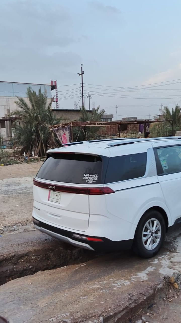 سياره كرنفال مديل 2022 موصفات بي بان كهرباي تشغيل عن بعد  مكان سماوه رقم ***********

