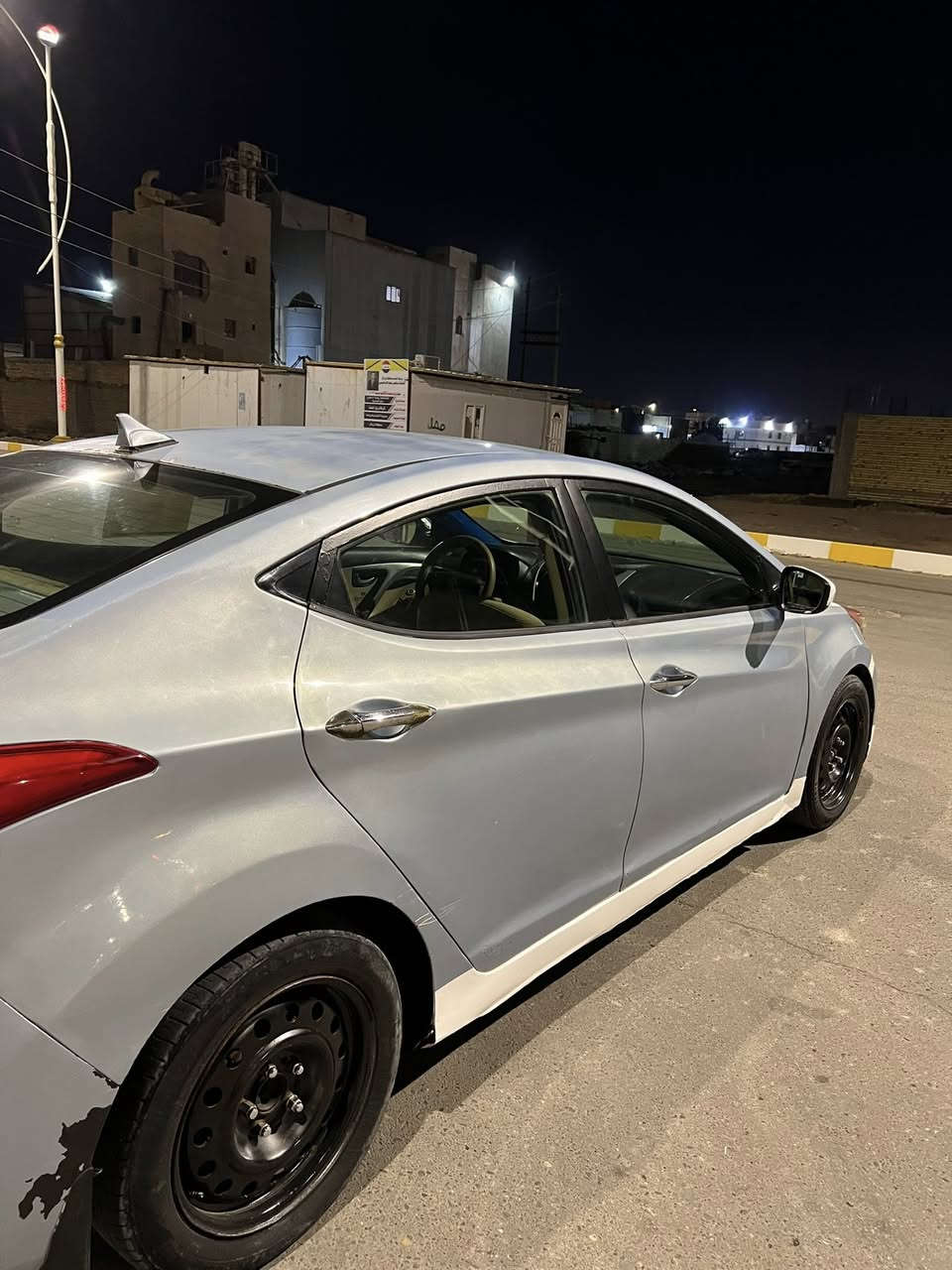 سلام عليكم النتره مديل 2012 رقم ذي قار وراد امريكي محرك 2000 دوش بيه مكانات صبغ وبيه جراد ابيع عيب شرعي وكصه وكلبه جاهزه سياره مكينه وكير وحداده وتبريد وتخم تاير وكهربائيات سعر 75 وبيه مجال مكاني ناصريه مركز شراي يتصل ***********
