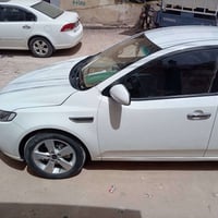 سيراتو سبورت • كشنات جلد • تبريد ثلج