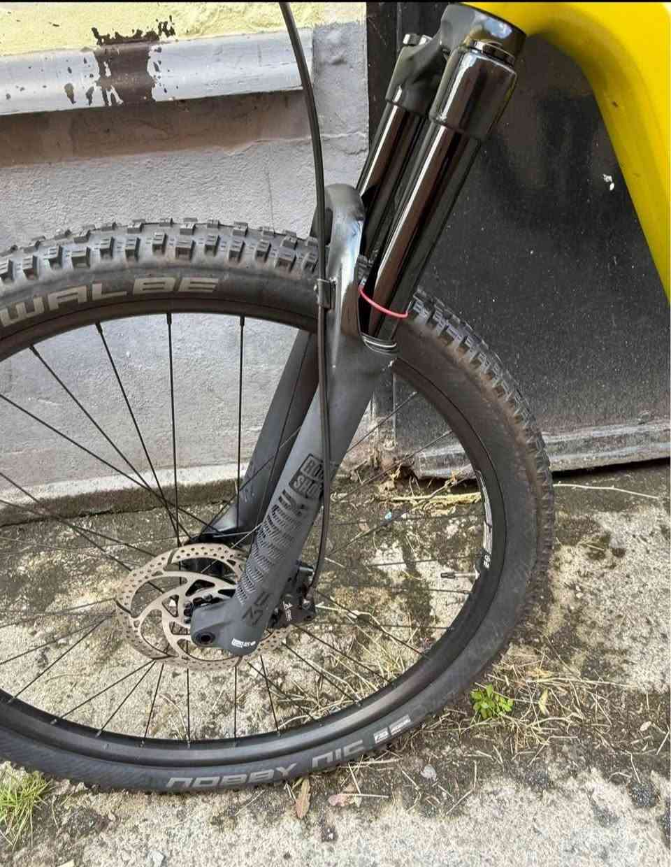 ماشاءالله وحش الجديد 😱
Gt Sensor Elite Carbon MTB 29 2020 🇺🇸
اعلا مواصفات
قياس لارج

قريباً متاح خلال 20 إلى 25 يومًا
من 🇬🇧UK الى سليمانيه كوردستان/العراق

تفاصيل مواصفات و سعر
للحجز 009647707695222


**إذا كنت صاحب هذا الإعلان وتريد حذفه لأي سبب، رجاءا أرسل رسالة إلى الدعم الفني**