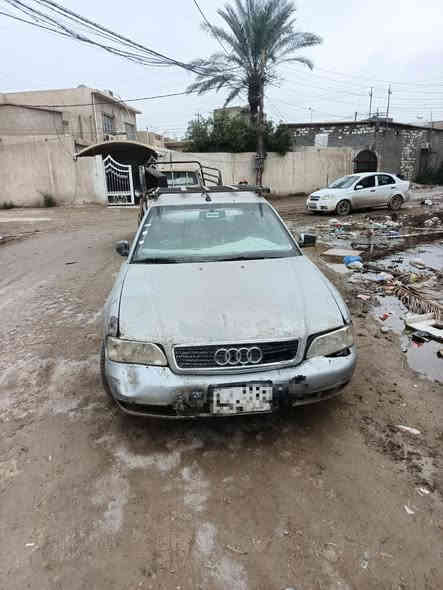 سلام عليكم
اودي a4 موديل 96 للبيع
سياره حداديه زينه كير محرك جديد
ناقصها بس قلايج مال كير
ابيع ع هل وضع
رقم مشروع وطني انبار
رايدها 15 وبيها مجال 
***********
