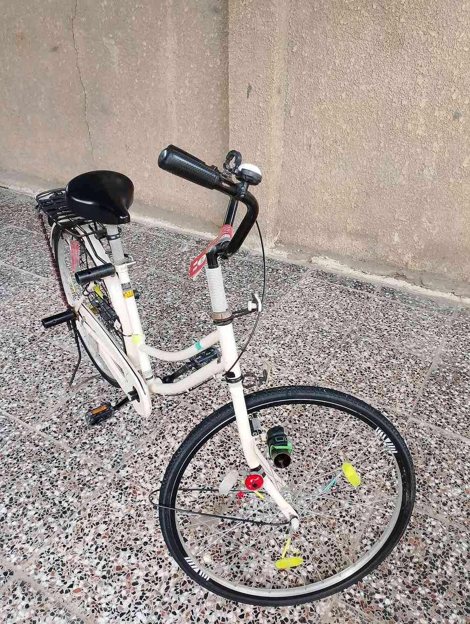 السلام عليكم بايسكل للبيع حجم 26 شركه سانتوس لون حليبي موديل19 بكان بغداد السعر خاص


**إذا كنت صاحب هذا الإعلان وتريد حذفه لأي سبب، رجاءا أرسل رسالة إلى الدعم الفني**