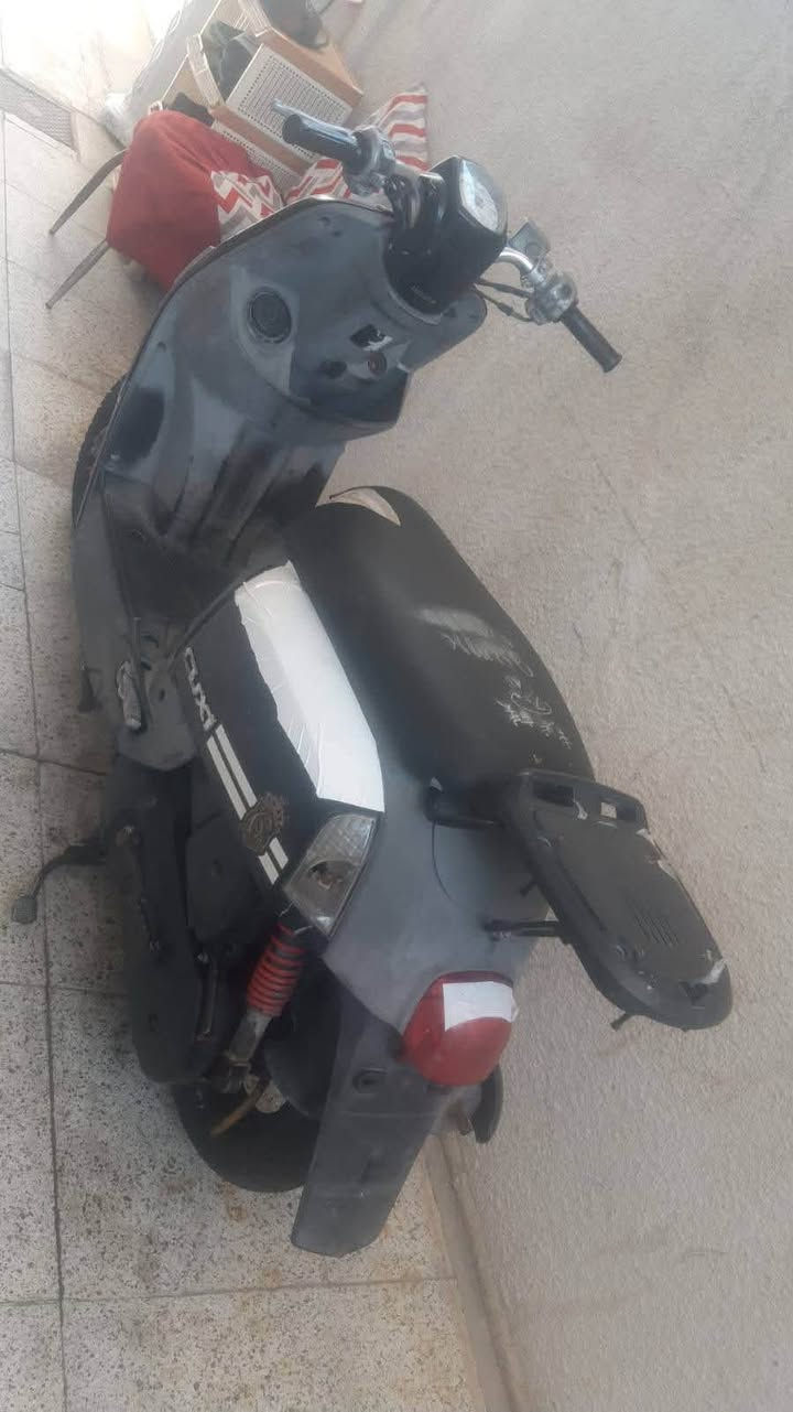 دراجة ماگس بوليس نضيفه محرگ ناعم گهربائيات كامله كلشي شغال بيها سلف هندر اشاير لايت قوي هورن بس العداد يرادله واير ويشتغل السعر 775 ومجالها قليل مكان بصره القبله رقم *********** متواجد واتساب
